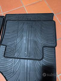 Tappeti e vasca baule in gomma su misura kia xceed