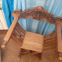 Due sedie Savonarola 