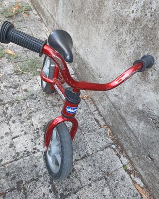 due bici senza pedali 