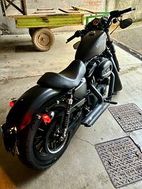 Harley davidson 883 iron