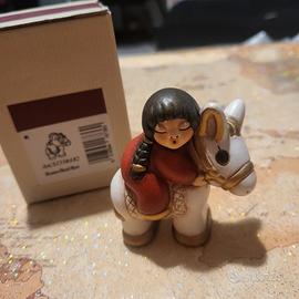 thun presepe classico bimba su asinello rossa