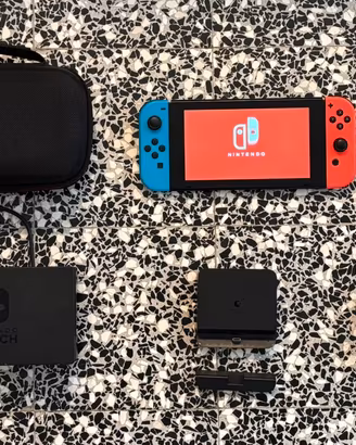 Nintendo Switch 1 con accessori e giochi