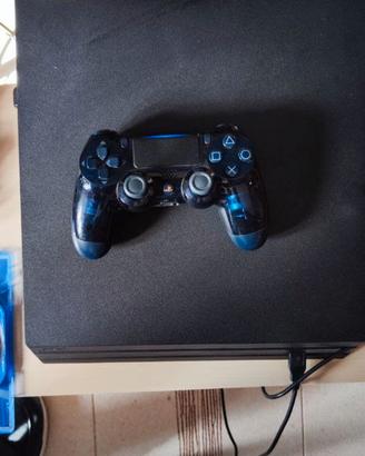 Ps4 pro 1Tb + cavi + controller+ricarica + GTSport