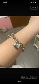 Bracciale color argento con cuore chiusura a T