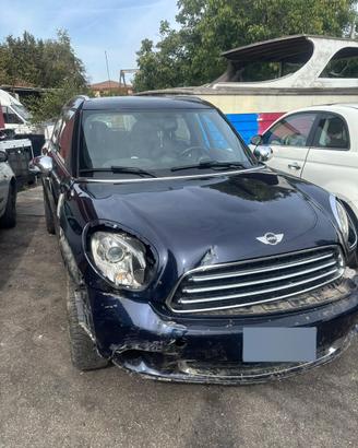 Mini COOPER COUNTRYMAN AUTOM. Incidentata
