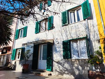 Località quiesa semindipendente 3 camere giarsclus