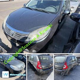 Ricambi vari Dacia Sandero anno 2009 P