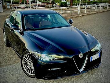 Alfa Romeo Giulia 2.2 Turbodiesel 180 CV AT8 Busin