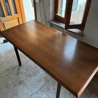 Tavolo in legno