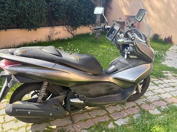 Honda PCX 125 - 2010