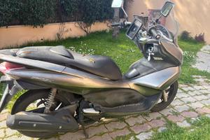 Honda PCX 125 - 2010