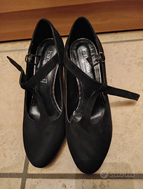 Scarpe con tacchetto