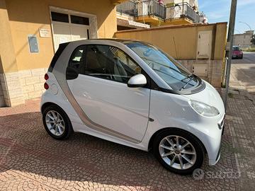 SMART FORTWO 1.0 71CV CON SERVOSTERZO