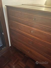 Cassettiera in legno