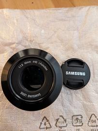 Obiettivo Samsung nero 45mm NX Mount perfetto