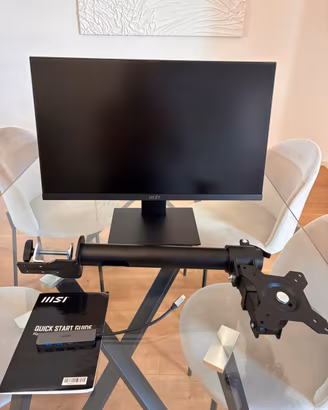 Monitor MSI + braccio + docking station