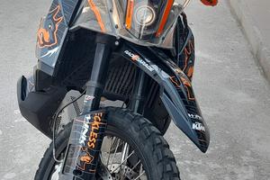 torretta radegarage e scarico hp corse ktm 890 adv