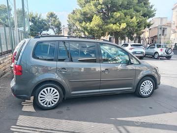 Volkswagen  touran