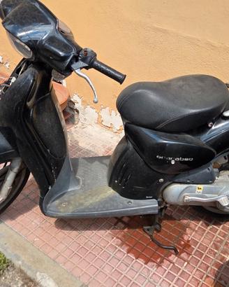 Aprilia scarabeo