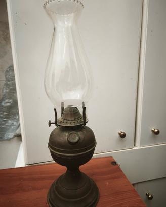 Lampada ad olio vintage,in ottone 