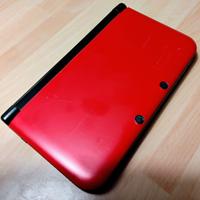 Nintendo 3DS XL rossa