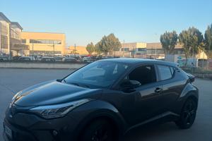 Toyota C-HR Full Hybrid garanzia ufficiale
