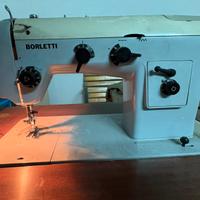 Macchina da cucire vintage Borletti 1095 anni 60