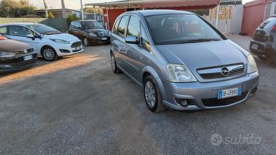 OPEL MERIVA 1.3 CDTI COSMO 