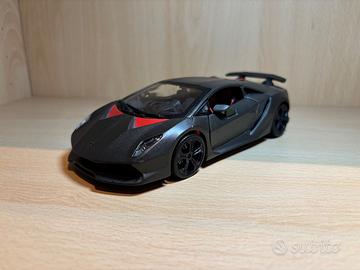 Lamborghini sesto elemento 1:24