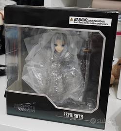STATUETTA ADORABLE ARTS DI
SEPHIROTH