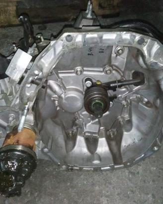 Cambio manuale Dacia Sandero 1.5 DCI codice JR5 36