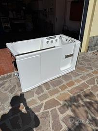 Vasca da bagno usata per anziani