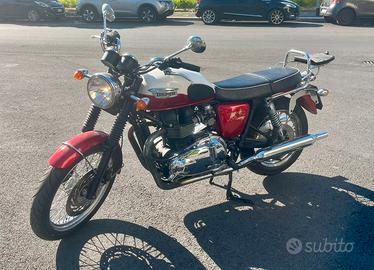 Triumph Bonneville T100