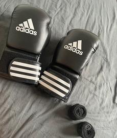 Guantoni boxe Adidas + fasce