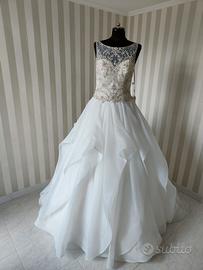 abito sposa Nicole Milano della linea Jolies