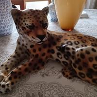 Leopardo in ceramica di Bassano