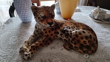 Leopardo in ceramica di Bassano