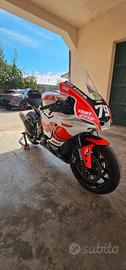 R1 GYTR 2022 