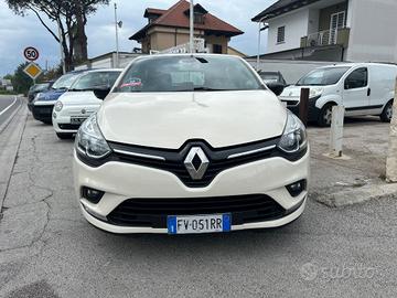 Renault Clio dCi 8V 75 CV 5 porte Duel