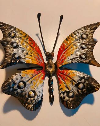 Farfalla 🦋  in ferro battuto dipinta a mano