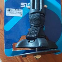 piede con attacco per albero vela windsurf