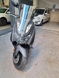 Motorino/Scooter SYM Maxsym 400