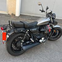 Moto Guzzi V9 Bobber - 2020