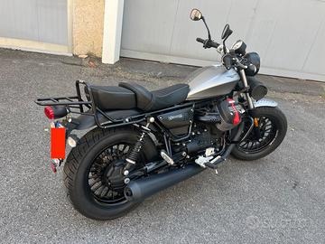 Moto Guzzi V9 Bobber - 2020