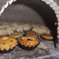 Panificio con forni a legna