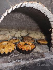 Panificio con forni a legna