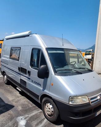 La strada van su citroen jumper 2.8 hdi 