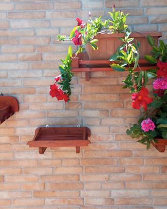 Mensole portavasi in legno per esterno – artigiana