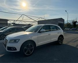 AUDI Q5 2.0 tdi 190cv s-Line