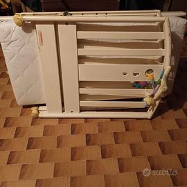 Lettino in legno Foppapedretti con materasso